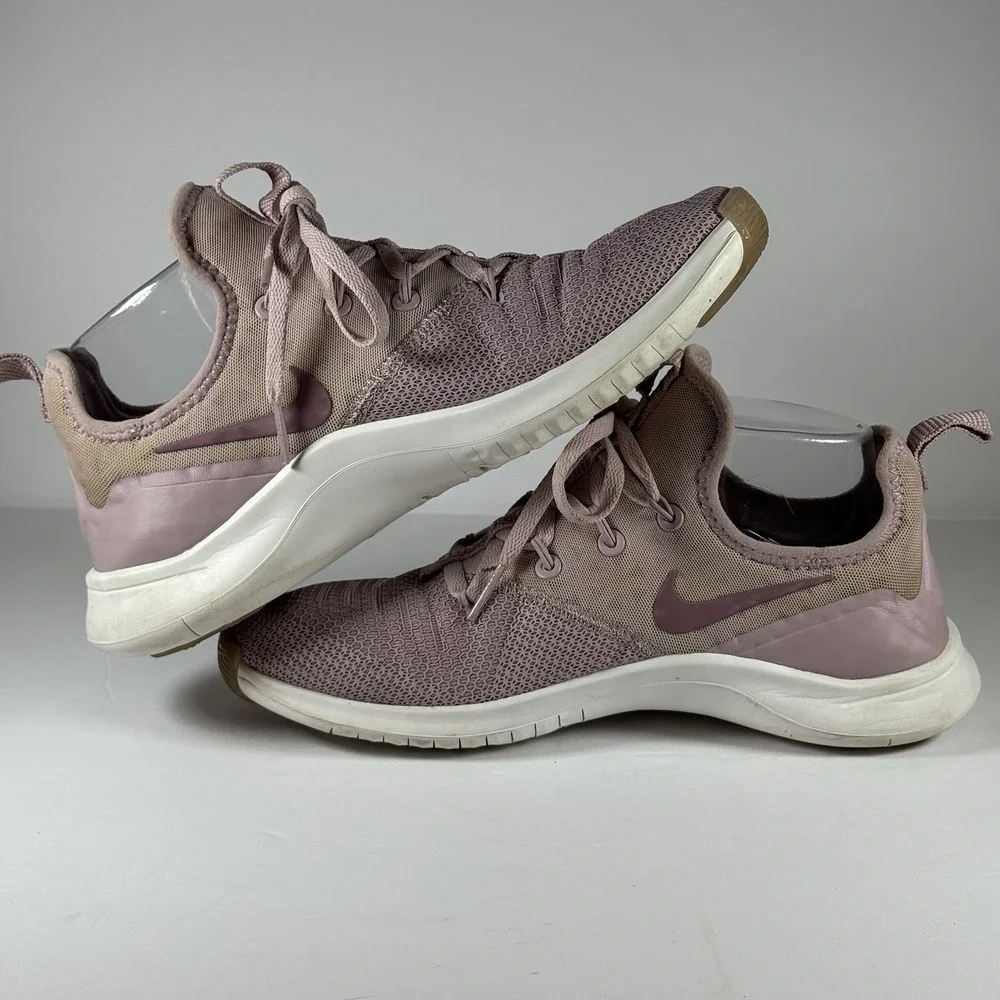 Nike Free TR 8‎ Plum Chalk  Plum Dust  Summit White Sneaker Shoe Women's Size  7